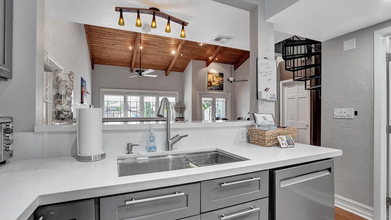 Photo of Kitchen in Colee Hammock