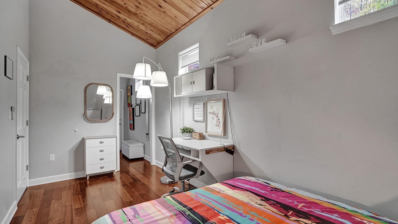 Photo of Bedroom in Colee Hammock