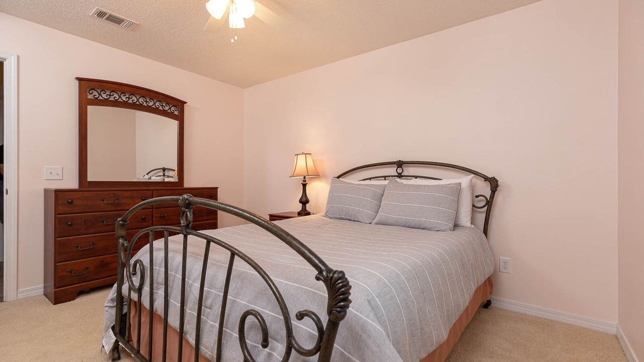 Photo of Bedroom in Milton