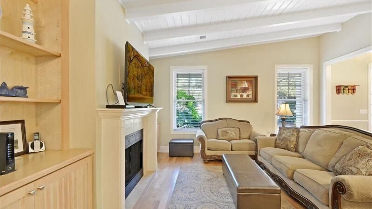 Photo of Livingroom in Jekyll Island