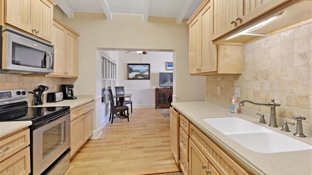 Photo of Kitchen in Jekyll Island