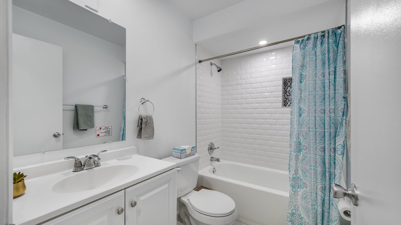 Photo of Bathroom in Lake Magdalene