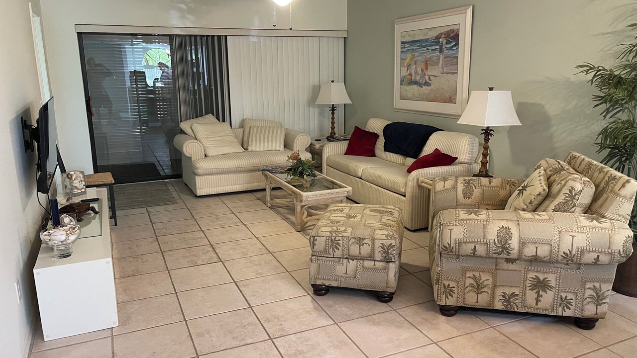 Photo of Livingroom in Lely Golf Estates