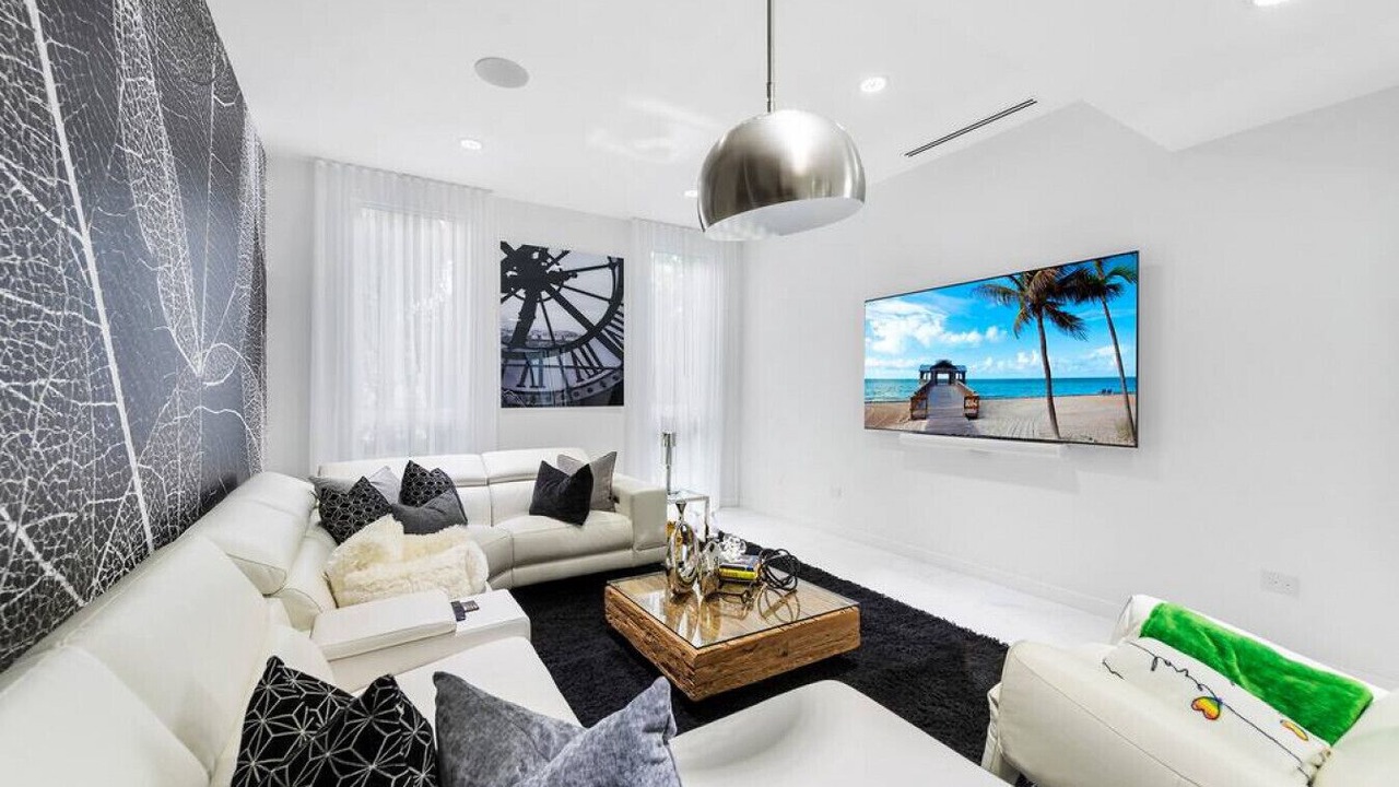 Photo of Livingroom in Pinecrest