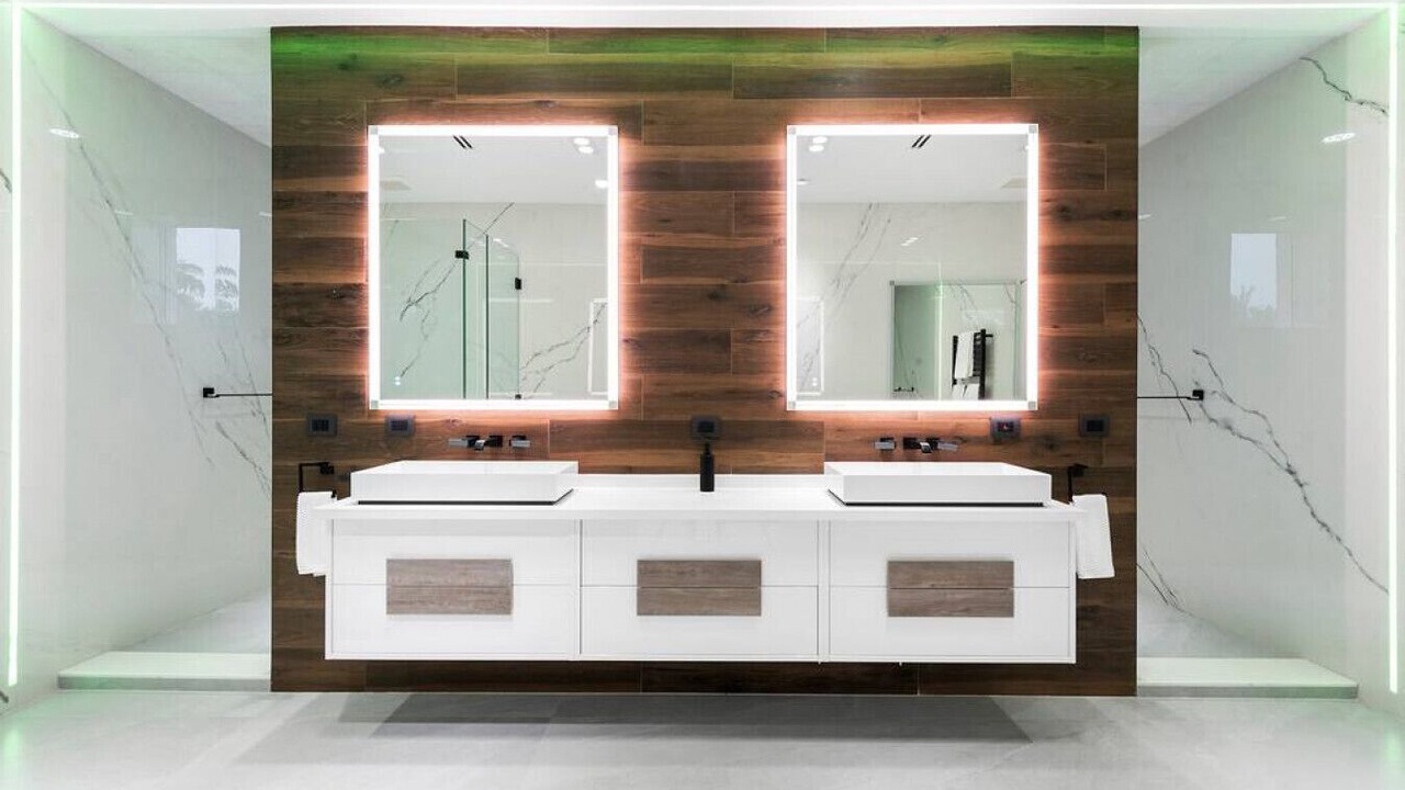 Photo of Bathroom in Pinecrest