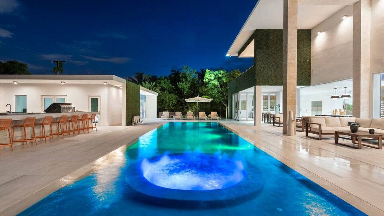 Photo of Outdoor in Pinecrest