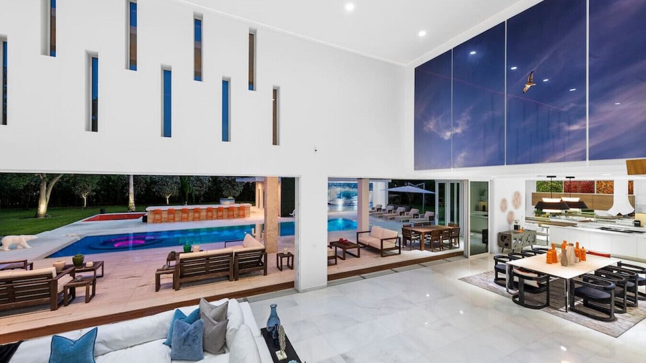 Photo of Outdoor in Pinecrest