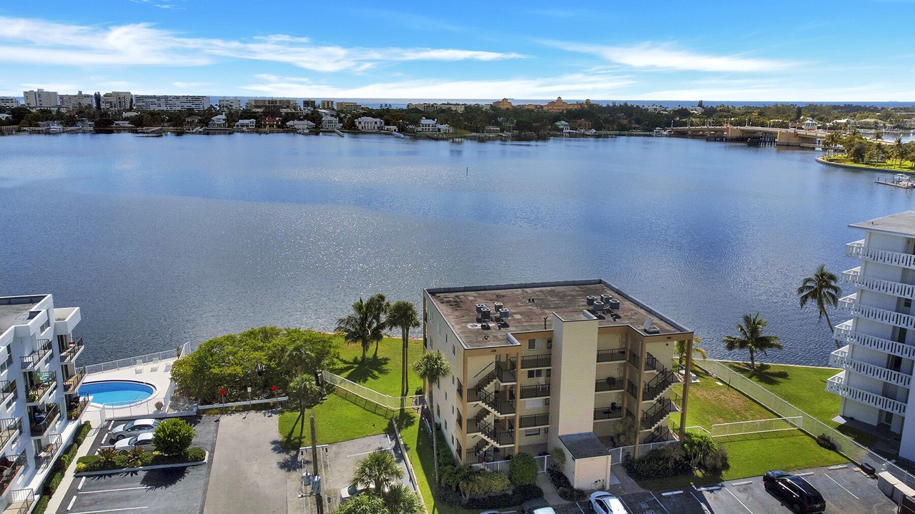 Photo of Outdoor in Lantana
