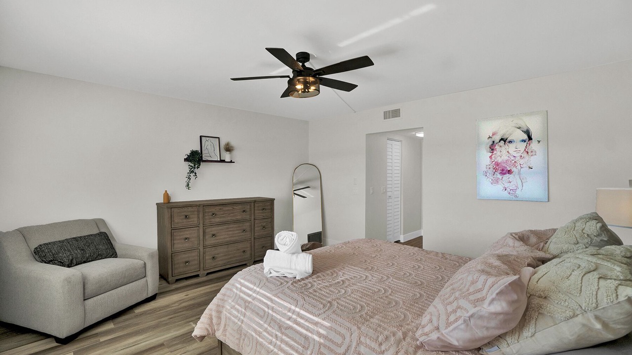Photo of Bedroom in Lantana