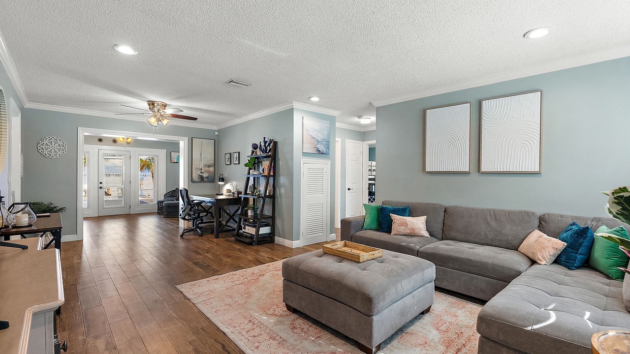 Photo of Livingroom in Clearwater