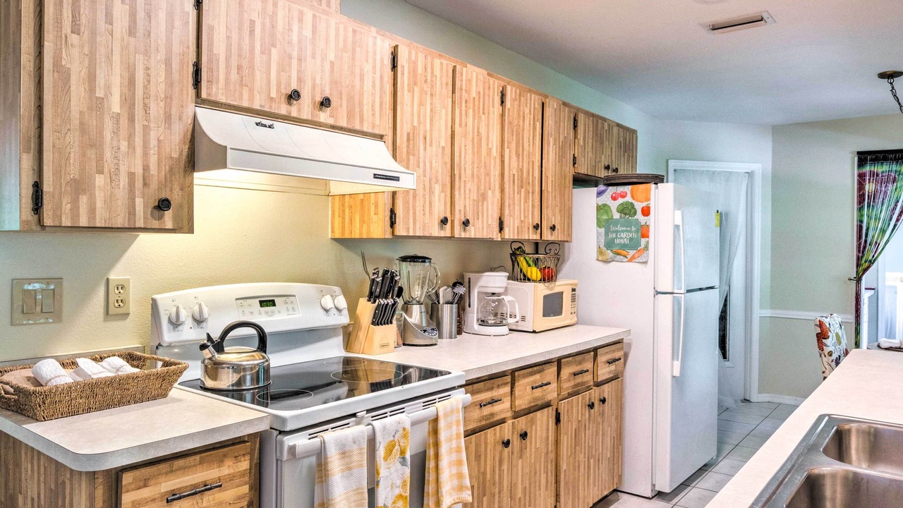 Photo of Kitchen in Warm Mineral Springs