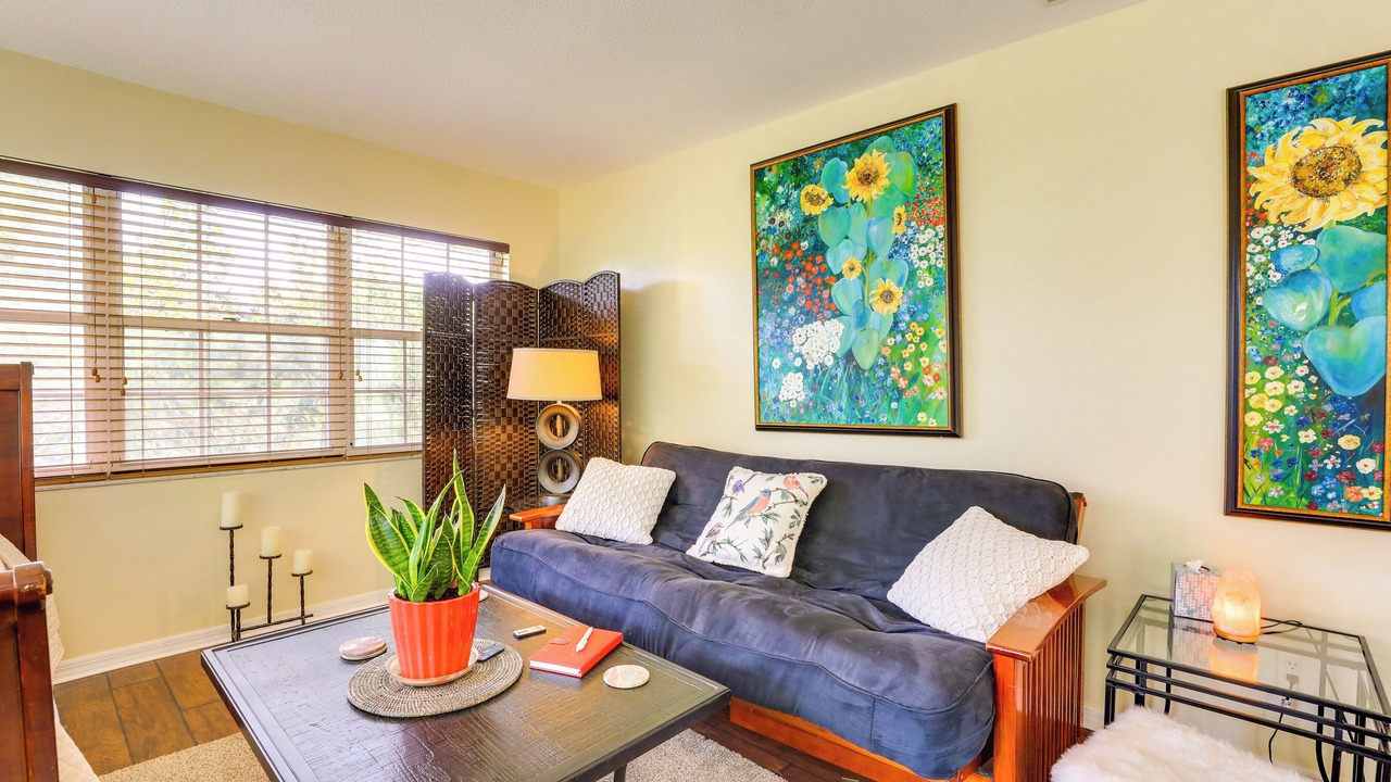 Photo of Livingroom in Warm Mineral Springs