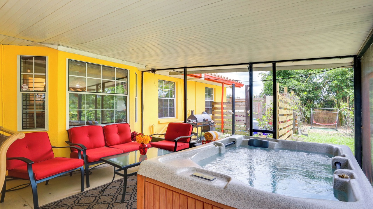 Photo of Patio Balcony in Warm Mineral Springs