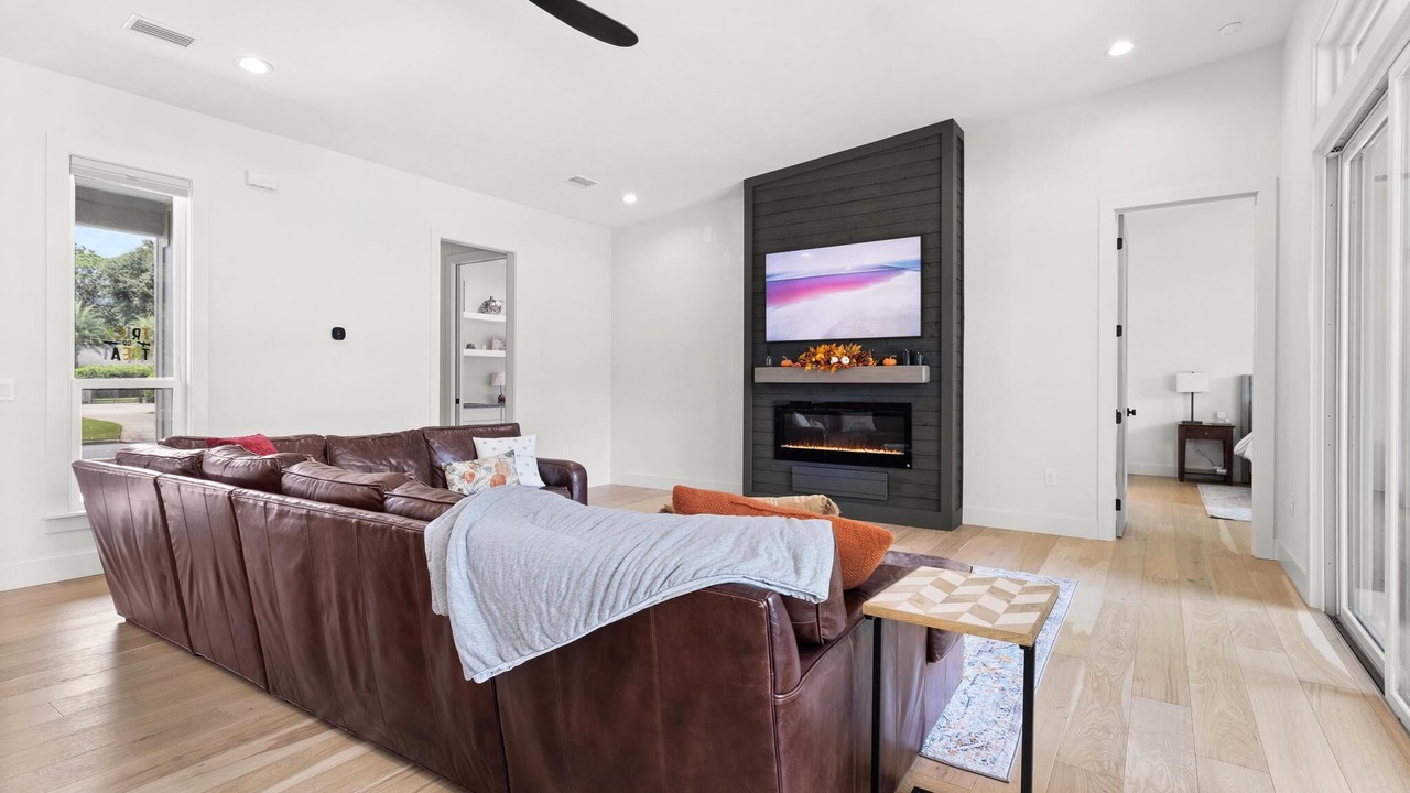 Photo of Livingroom in Gainesville