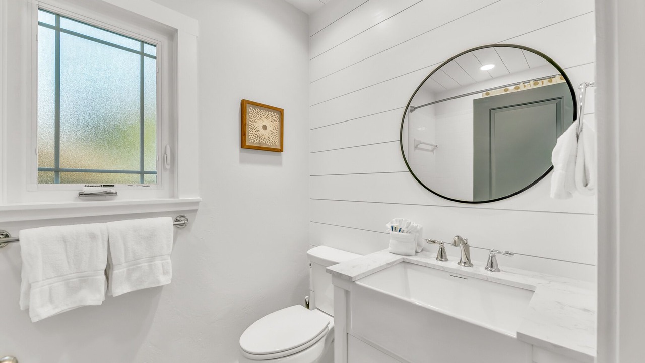 Photo of Bathroom in River District