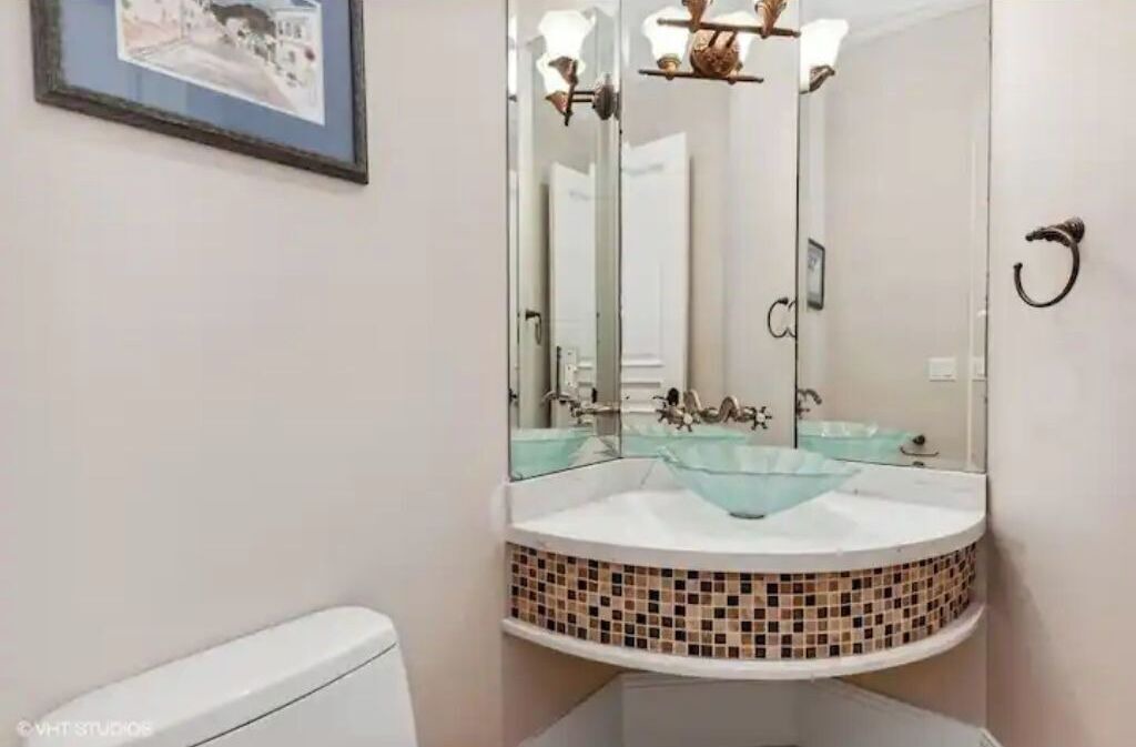 Photo of Bathroom in Ocean Ridge