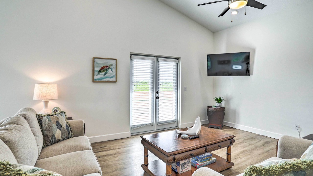Photo of Livingroom in Port Tampa City