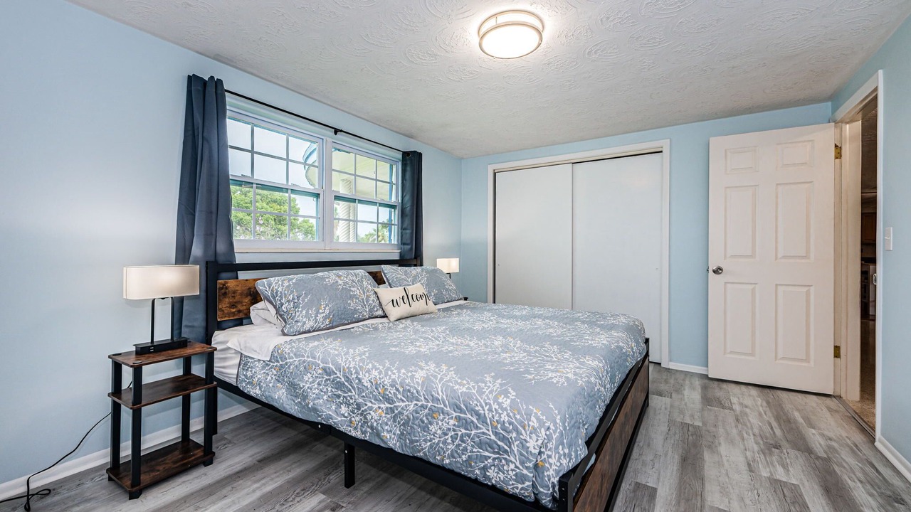 Photo of Bedroom in Holiday Gardens