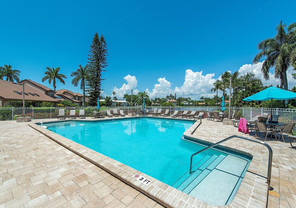 Photo of Outdoor in Park Shore