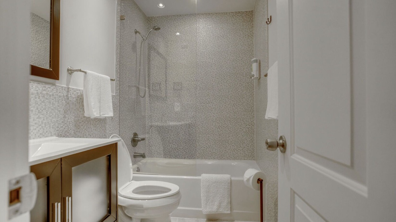 Photo of Bathroom in Victoria Park