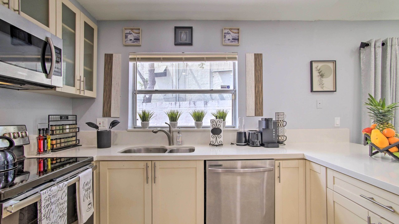Photo of Kitchen in Lauderhill