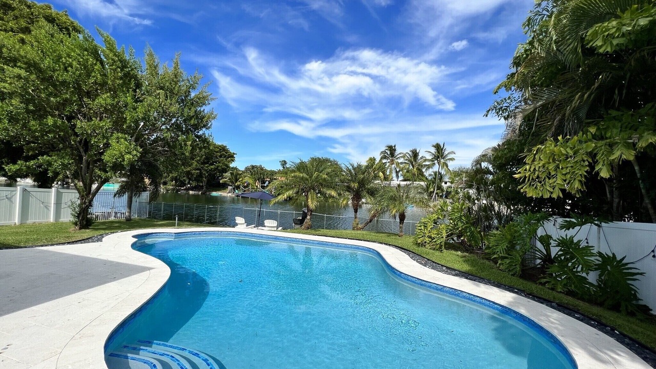 Photo of Outdoor in Poinsettia Heights