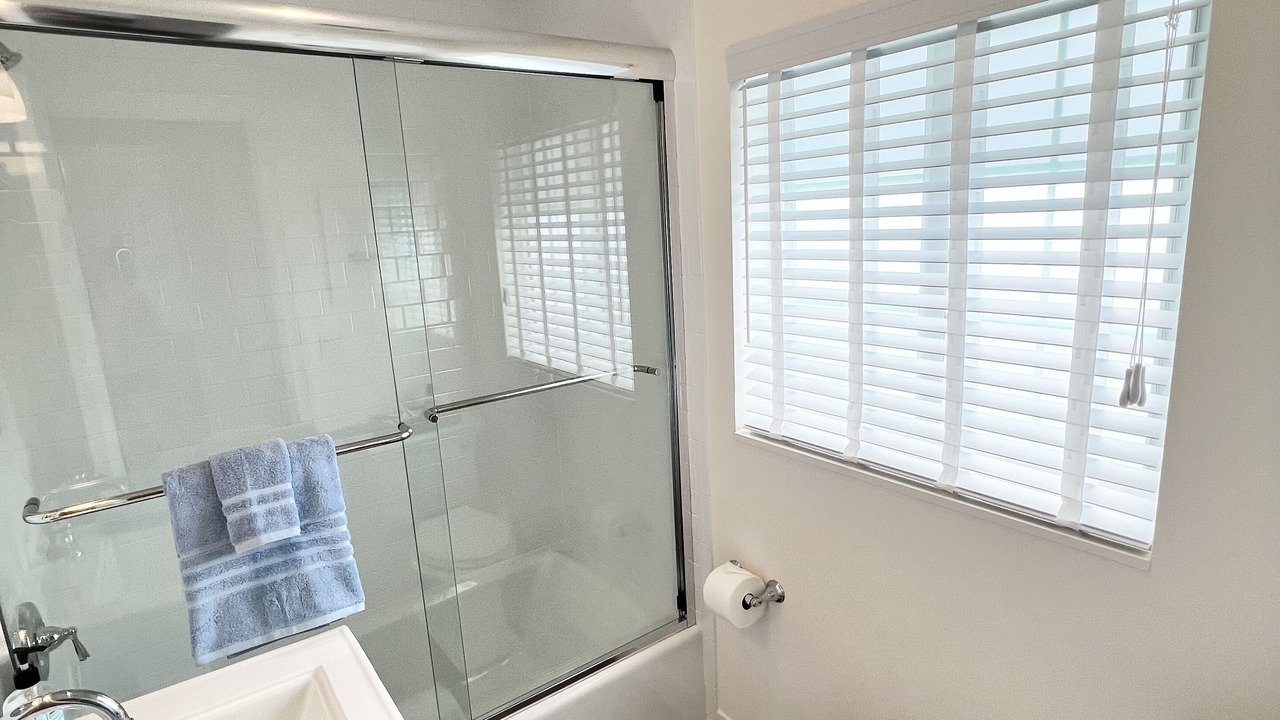 Photo of Bathroom in Poinsettia Heights