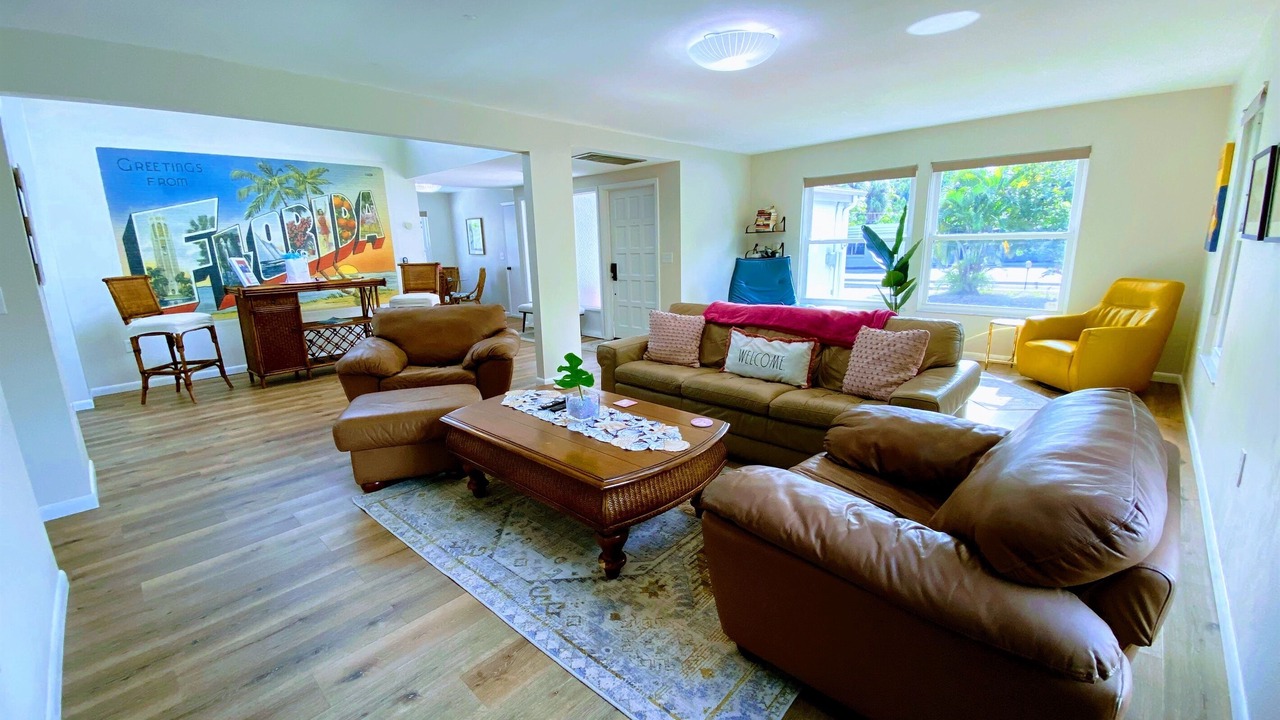 Photo of Livingroom in Bay Isle