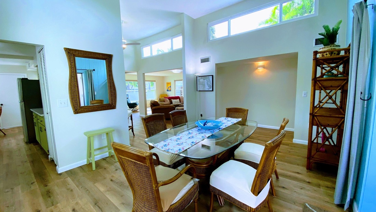 Photo of Livingroom in Bay Isle