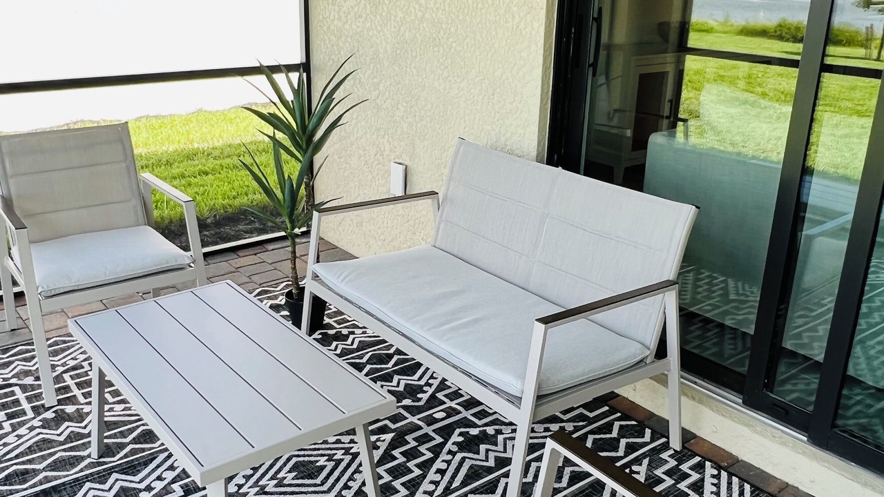 Photo of Patio Balcony in Pelican Preserve