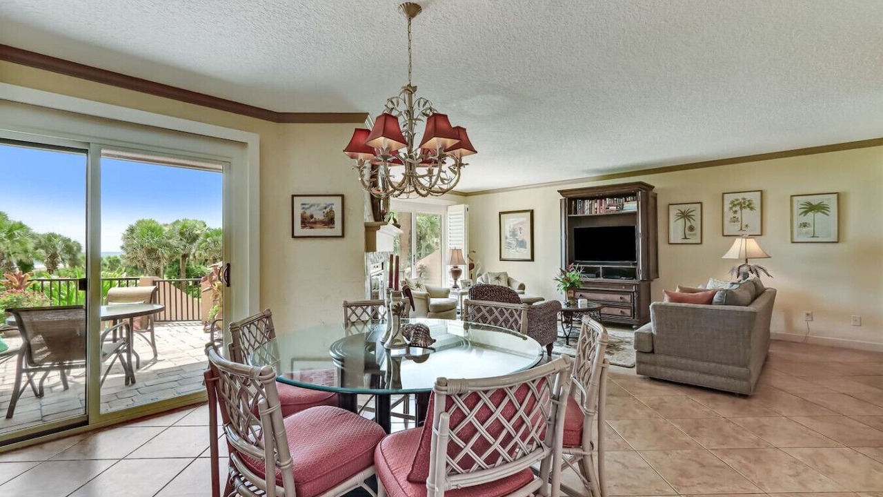 Photo of Livingroom in Fernandina Beach