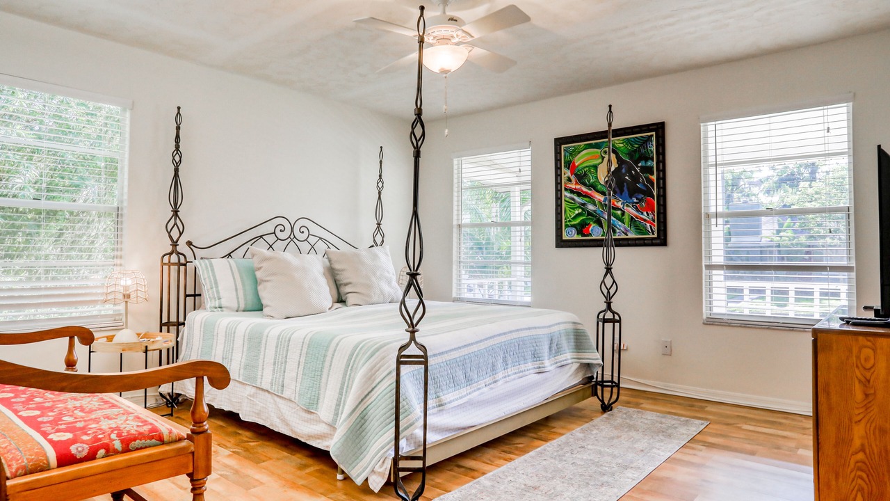 Photo of Bedroom in River District