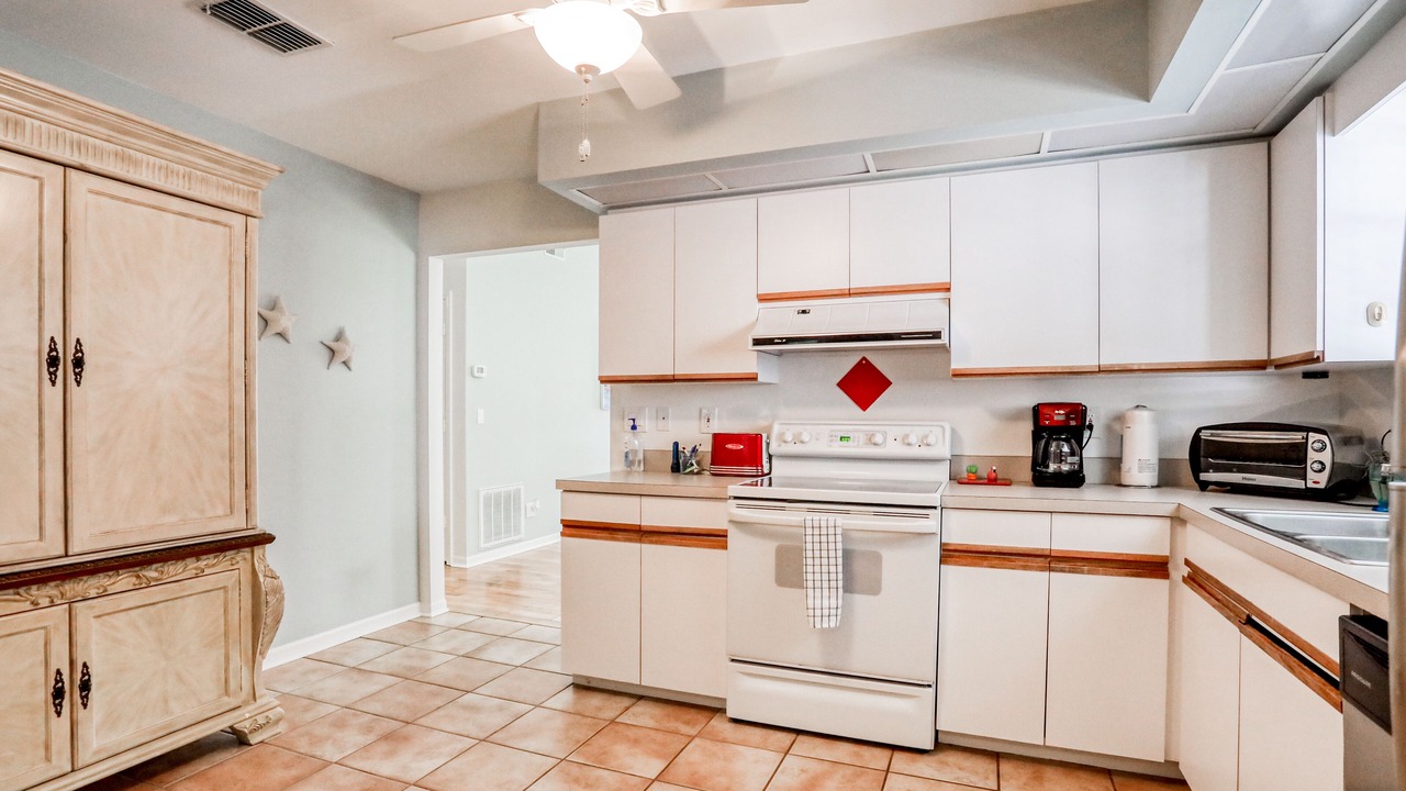 Photo of Kitchen in River District