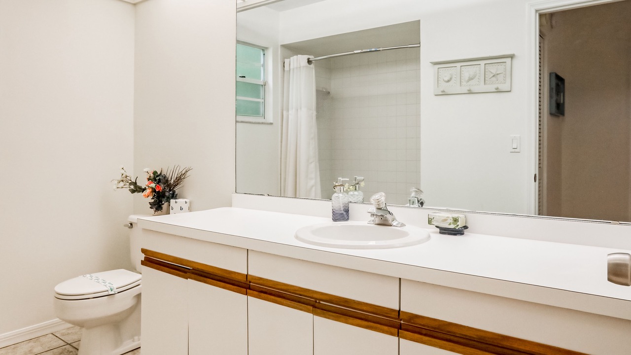 Photo of Bathroom in River District