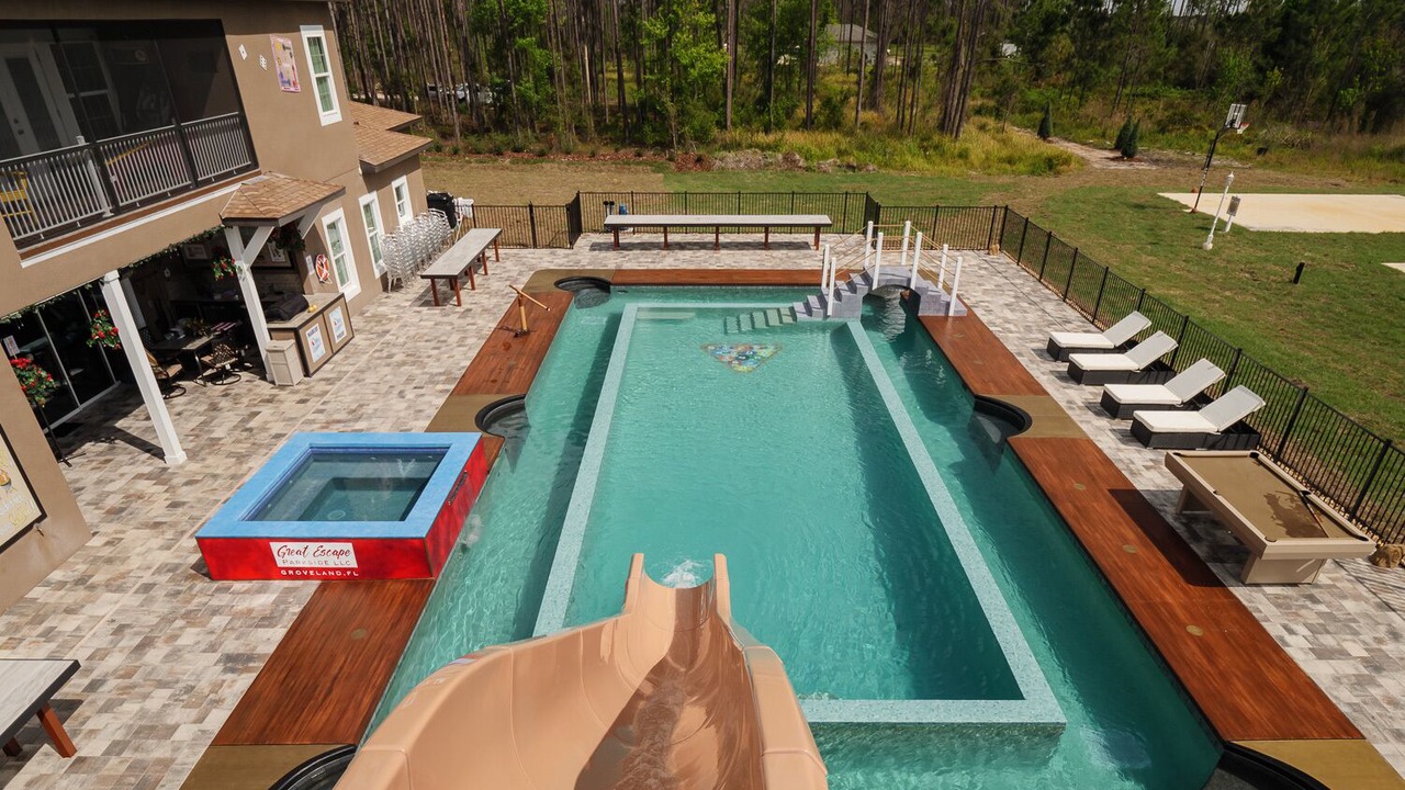 Photo of Outdoor in Groveland