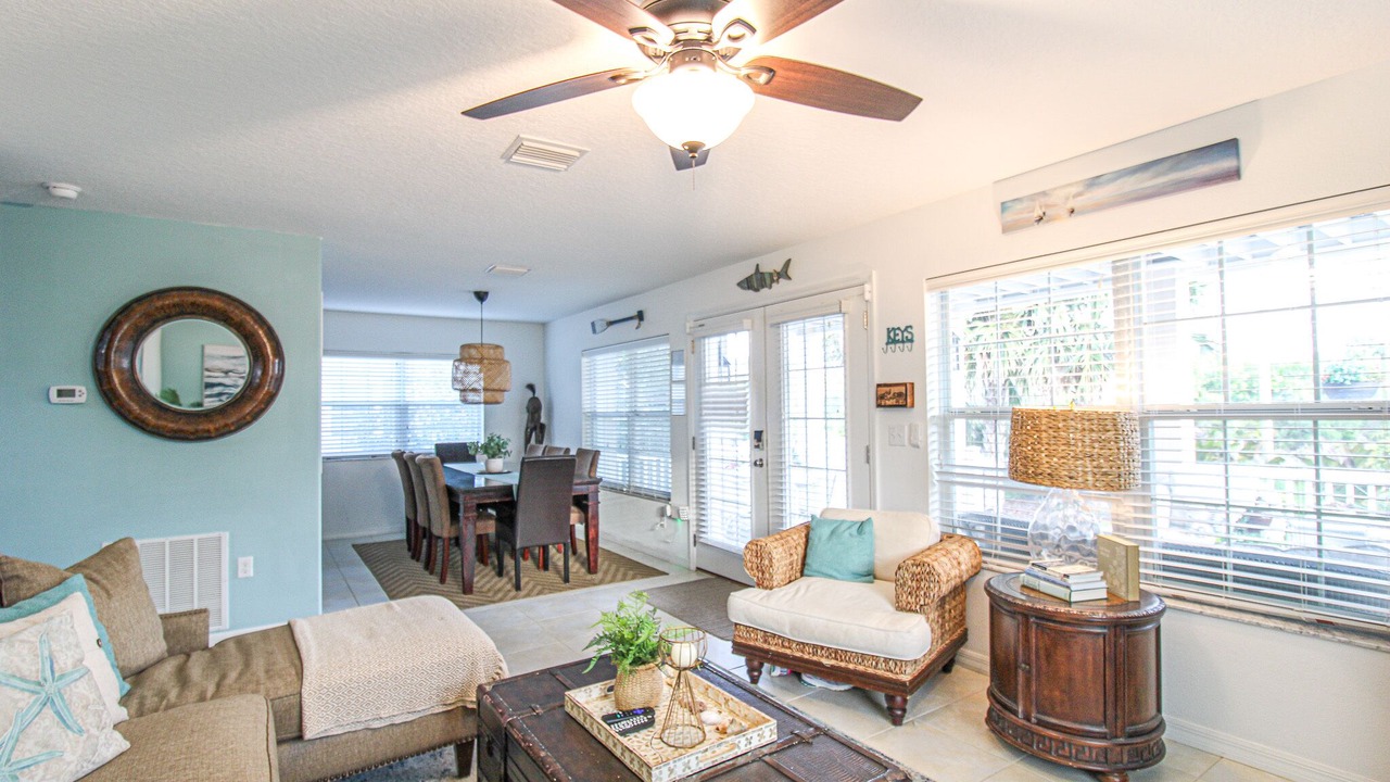 Photo of Livingroom in Marineland Acres
