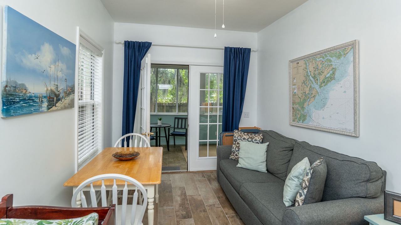 Photo of Livingroom in Port Royal Landing