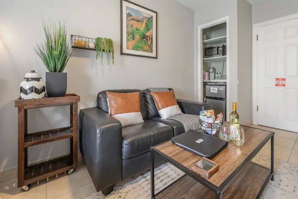 Photo of Livingroom in East Ybor