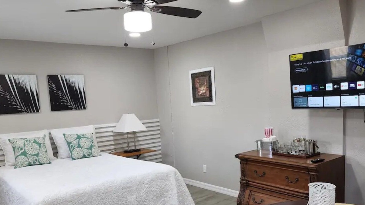 Photo of Bedroom in Jasmine Lakes
