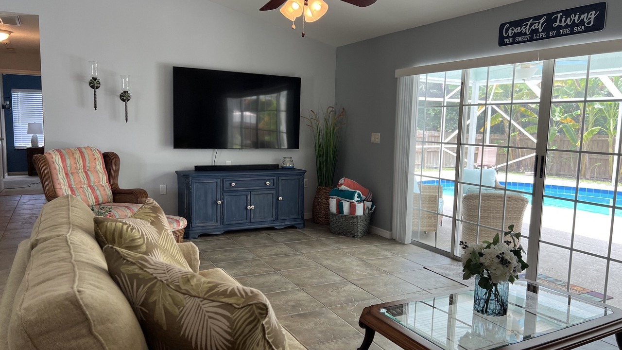 Photo of Livingroom in Sebastian Highlands