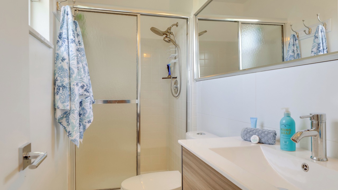 Photo of Bathroom in Bay Colony
