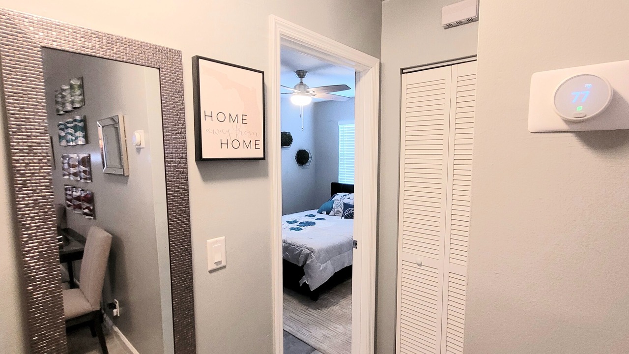 Photo of Bedroom in Riviera Beach