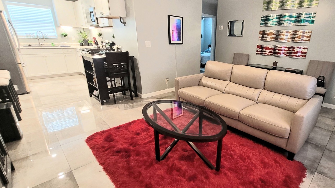 Photo of Livingroom in Riviera Beach