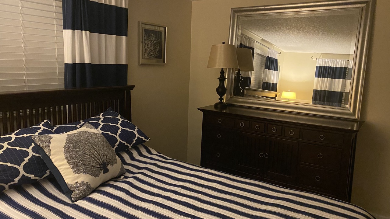 Photo of Bedroom in Hudson Beach Estates