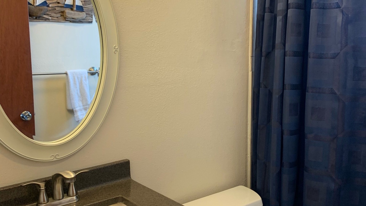 Photo of Bathroom in Hudson Beach Estates