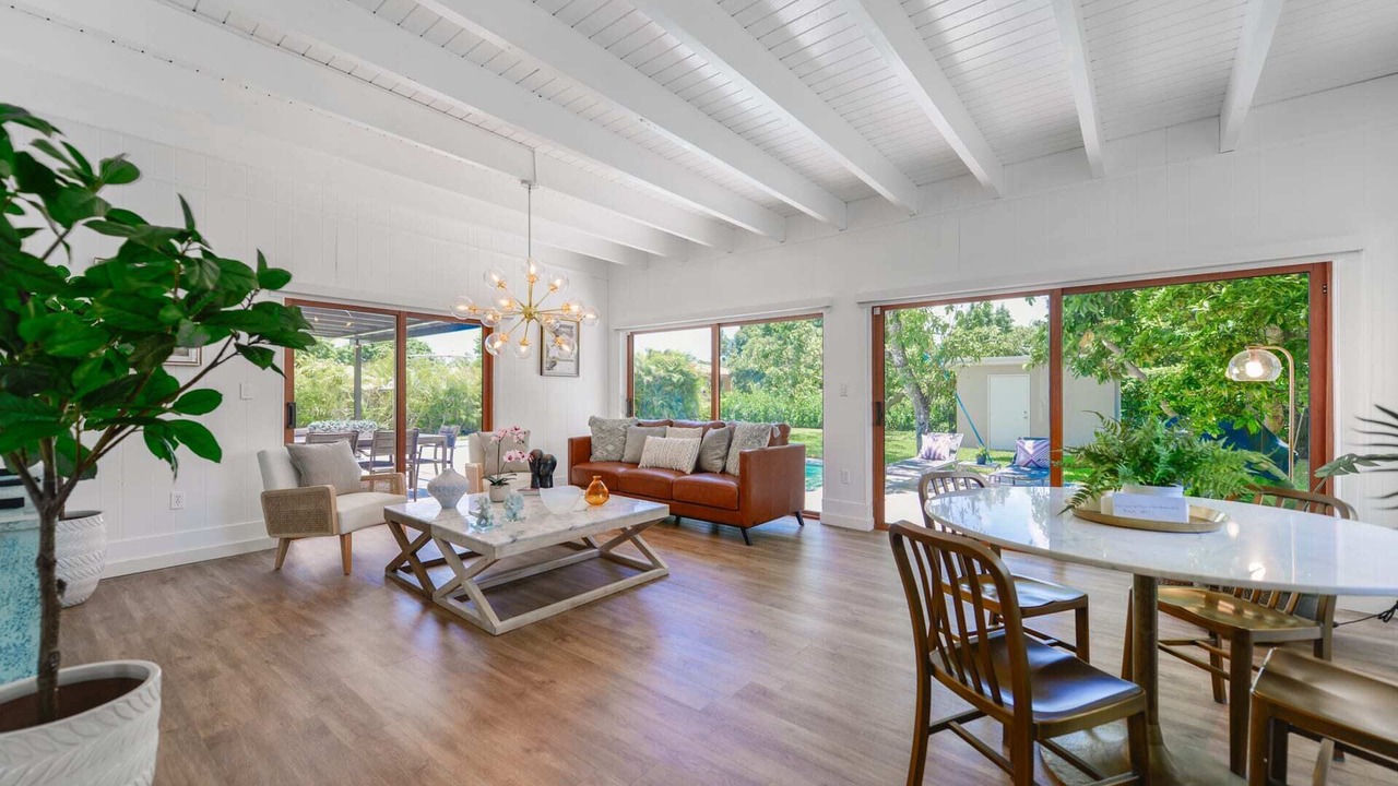Photo of Livingroom in Olympia Heights