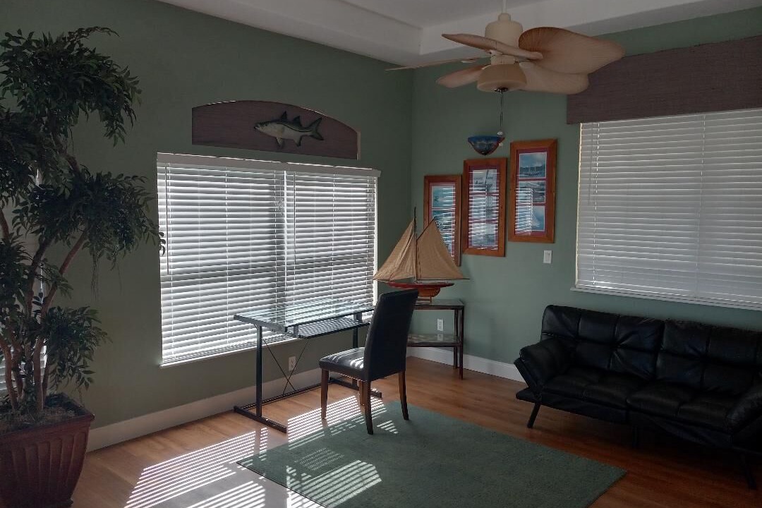 Photo of Bedroom in Bayshore Gardens