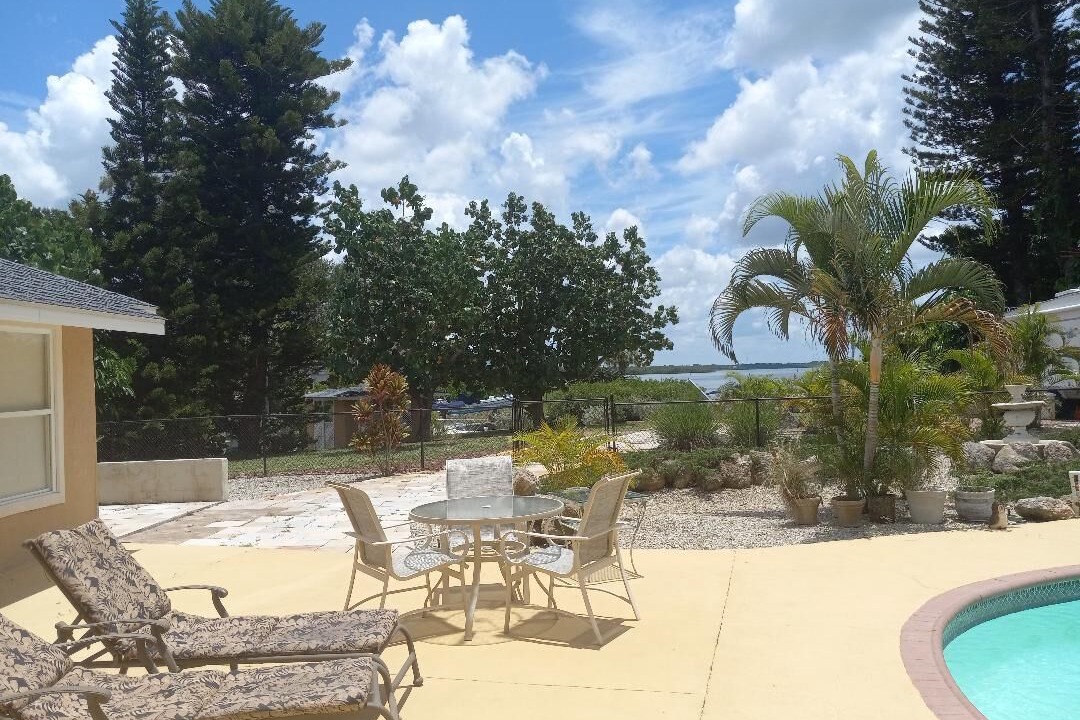 Photo of Outdoor in Bayshore Gardens