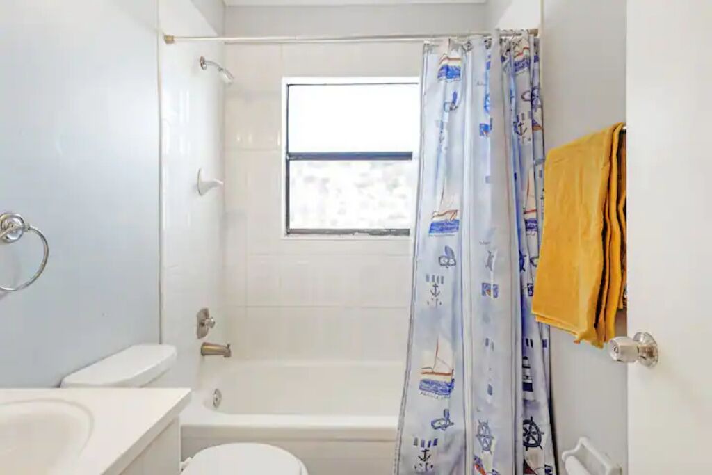 Photo of Bathroom in Kendall West