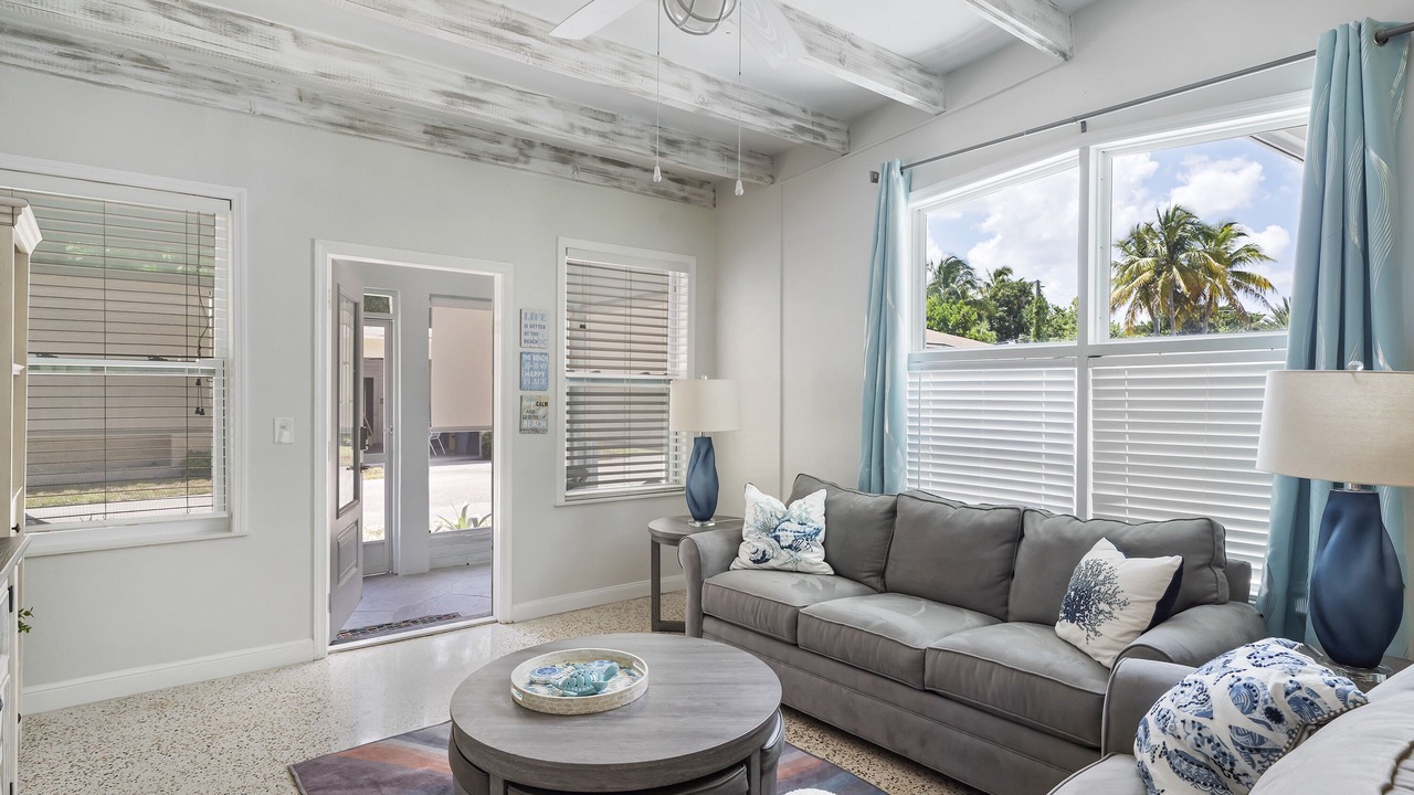 Photo of Livingroom in Jog Road